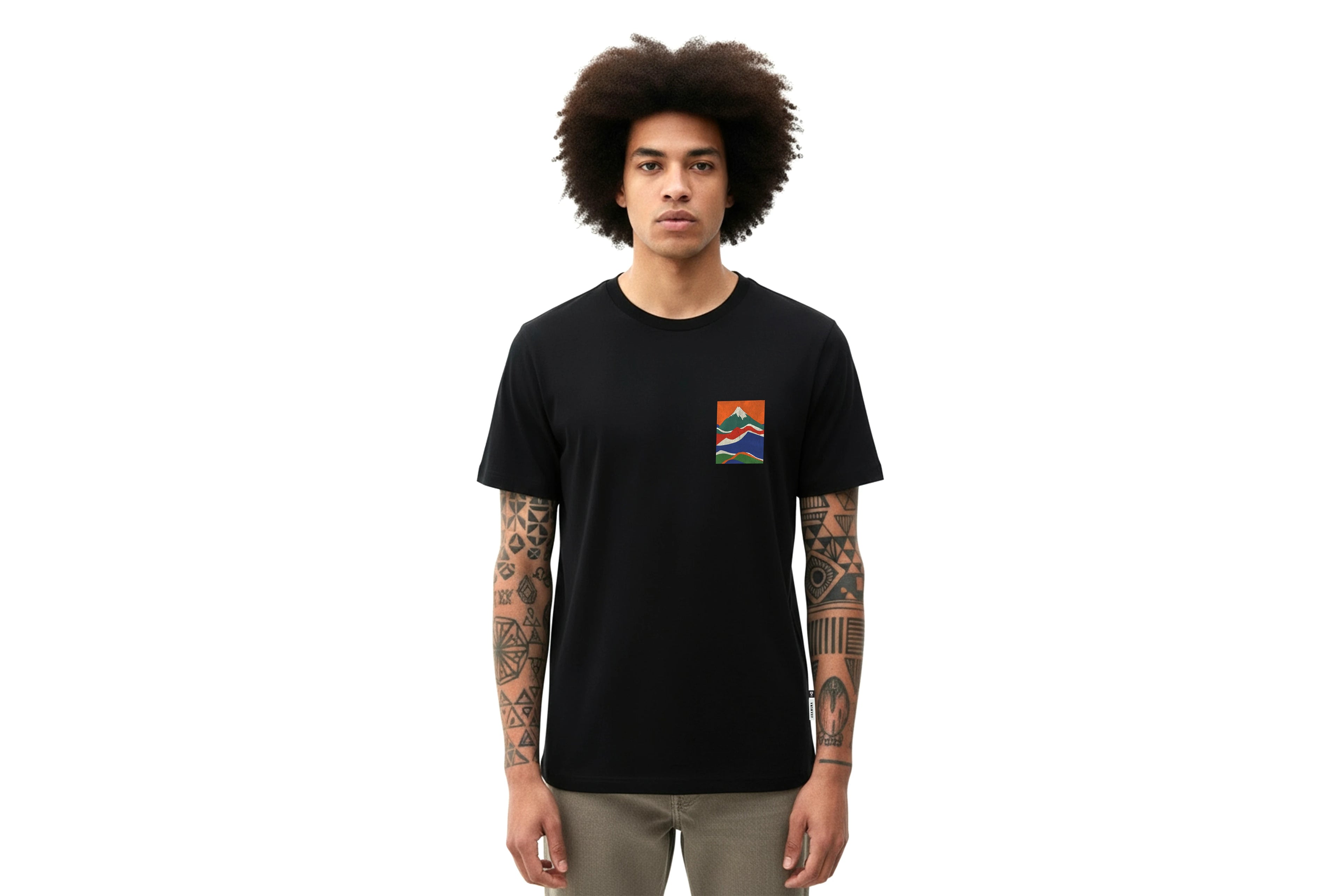 COLORS MOUNTAINS - BLACK T-SHIRT